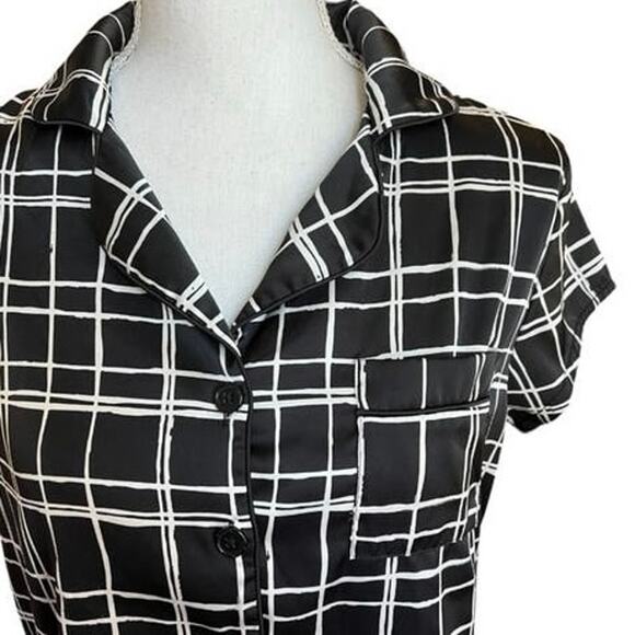 House of Harlow 1960 sleepwear black and white plaid button down top - Picture 4 of 5